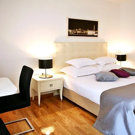 Magnolia Luxury Split