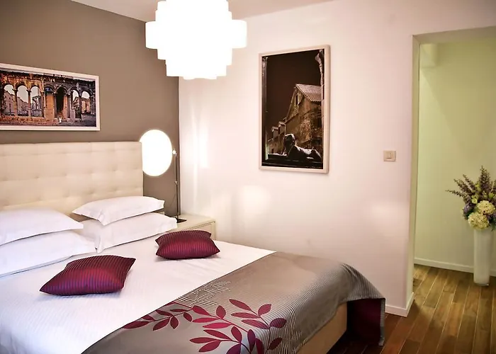 Magnolia Luxury Split