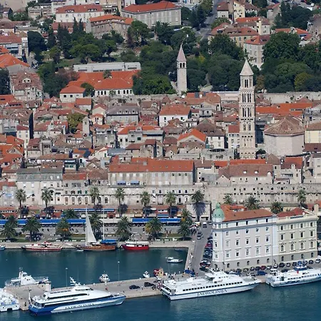 Magnolia Luxury Σπλιτ